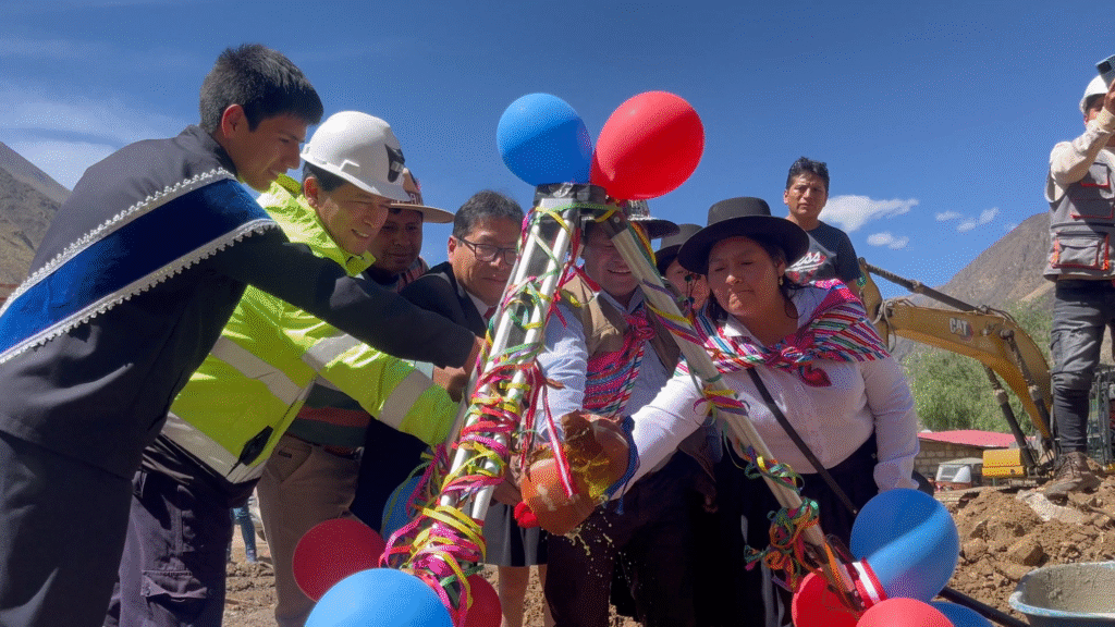OCP | OCP participó en ceremonia de inicio de obra del cerco perimétrico de la IE José Abelardo Quiñones Gonzáles | Noticia