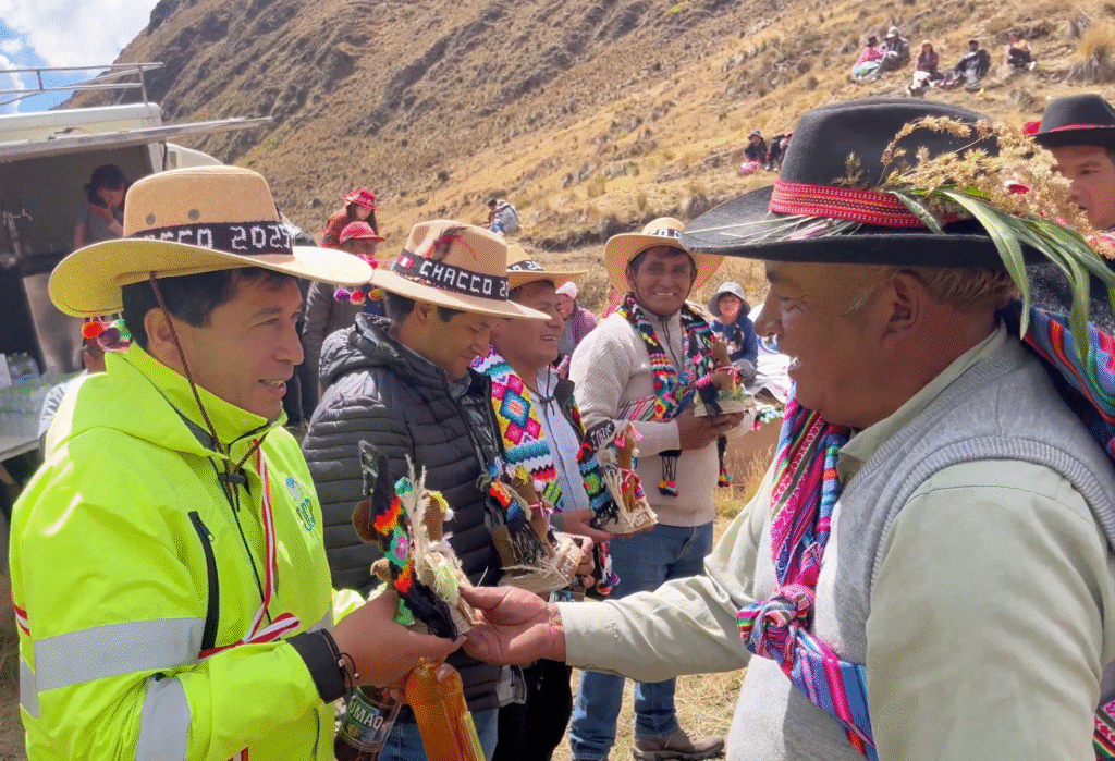 LA COMUNIDAD CAMPESINA DE CORIS CELEBRA EXITOSO CHACCU DE VICUÑAS | Noticia OCP | LA COMUNIDAD CAMPESINA DE CORIS CELEBRA EXITOSO CHACCU DE VICUÑAS | Noticia