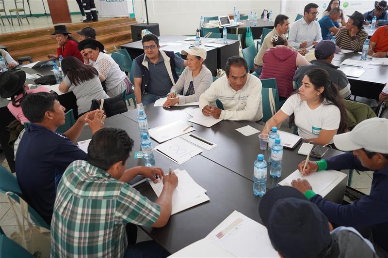 OCP | Construyendo Futuro: Se realizó con éxito el “Encuentro del Corredor de la Palta Churcampa-Huanta” | Noticia